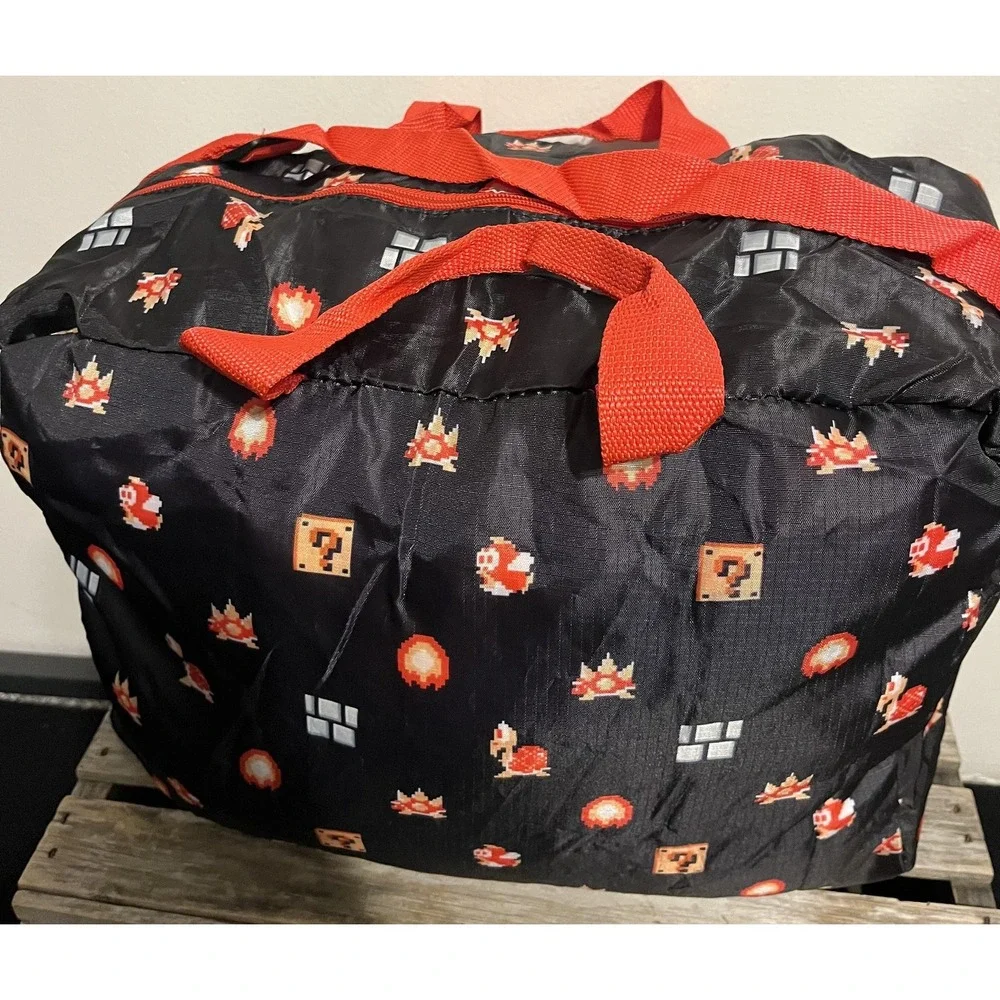Nintendo Super Mario Bros Duffel Bag Travel Gym Black Red‎ CultureFly Shoulder